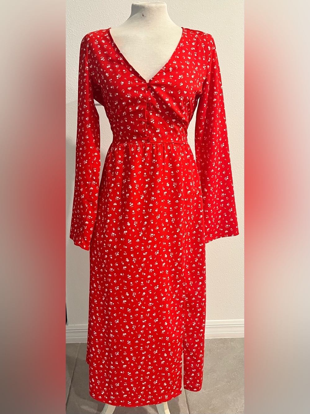 H&M Red Long Sleeve Floral Midi Dress